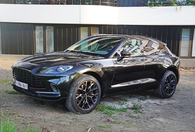 Aston Martin DBX