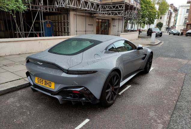 Aston Martin V8 Vantage 2018