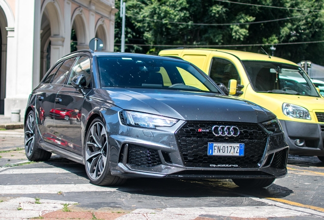 Audi RS4 Avant B9