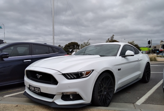 Ford Mustang GT 2015