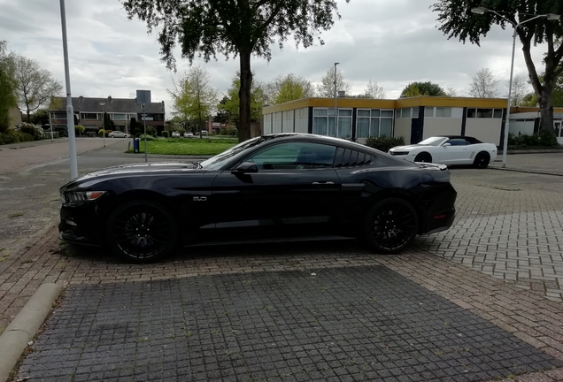 Ford Mustang GT 2015