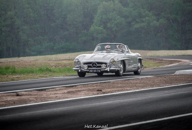 Mercedes-Benz 300SL Roadster