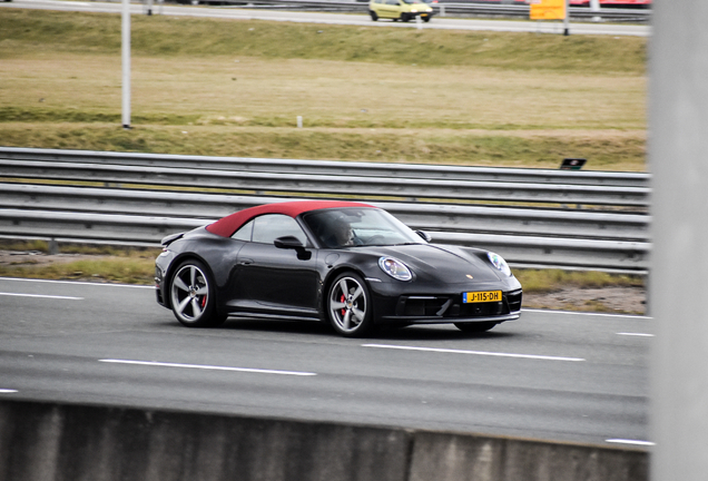 Porsche 992 Carrera S Cabriolet