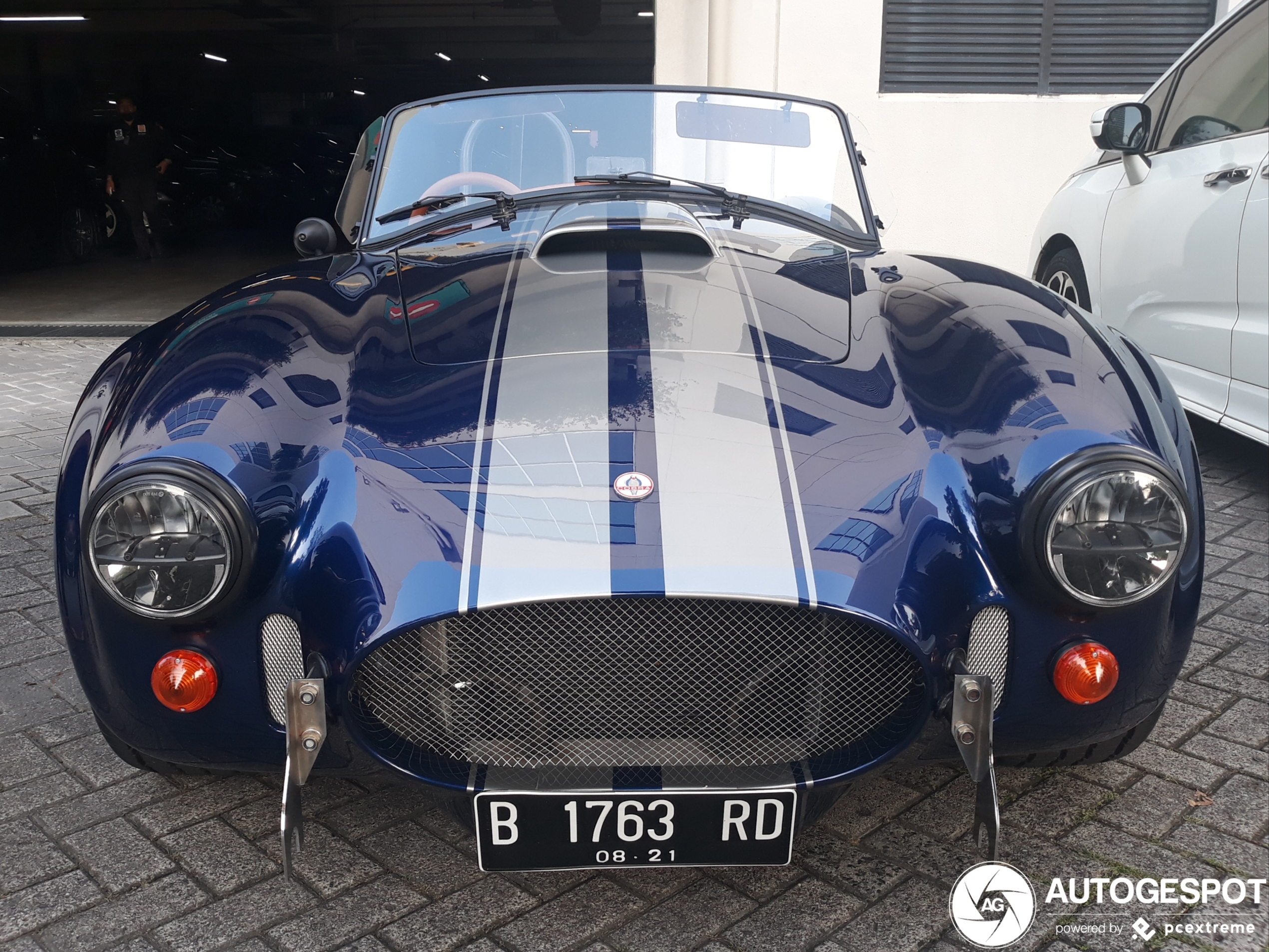 AC Cobra 427