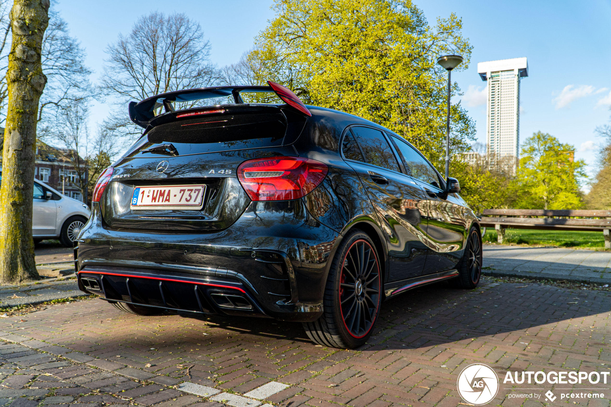 Mercedes-AMG A 45 W176 2015