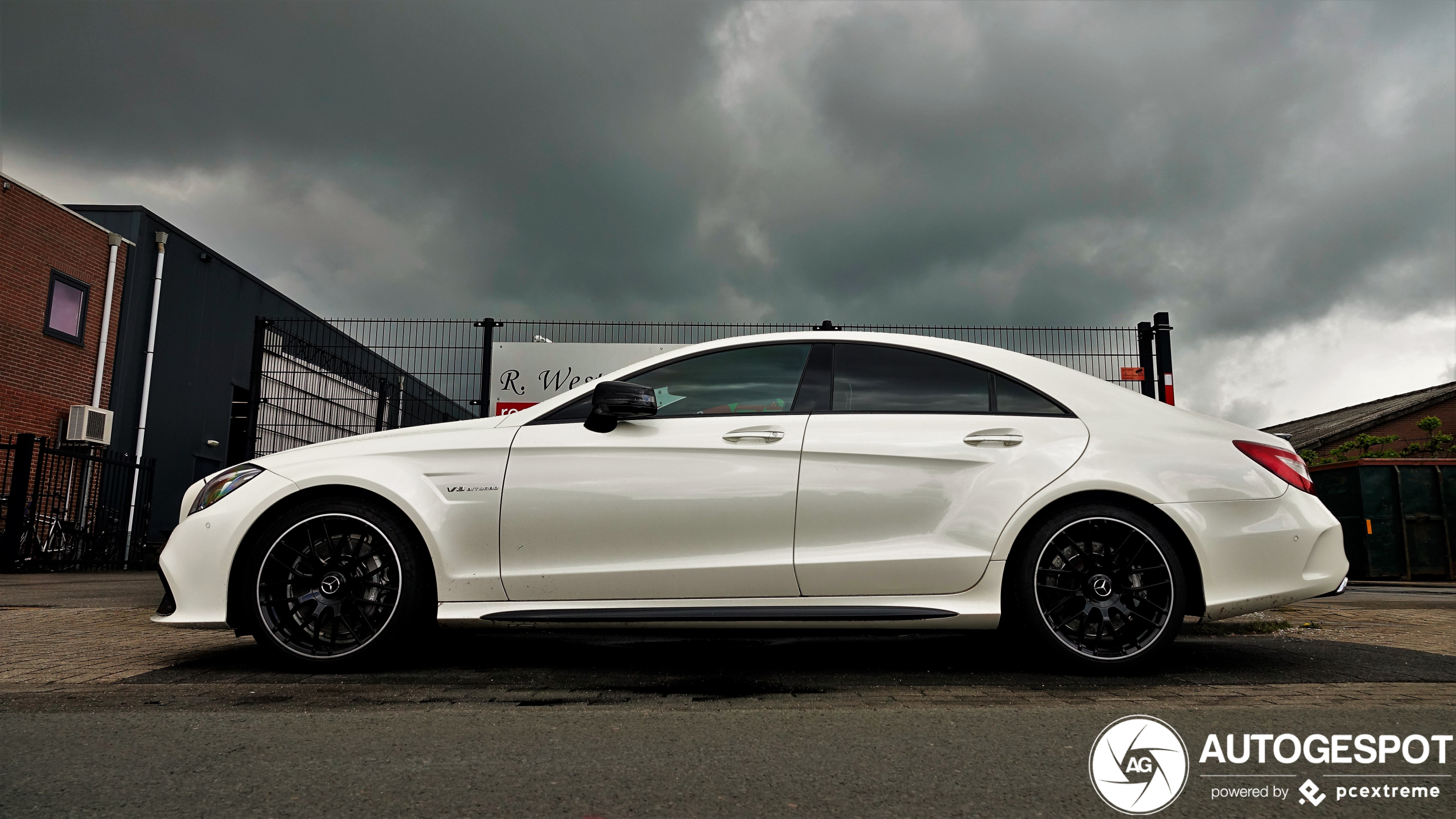 Mercedes-AMG CLS 63 C218 2016