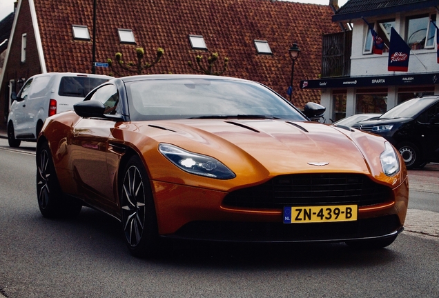 Aston Martin DB11