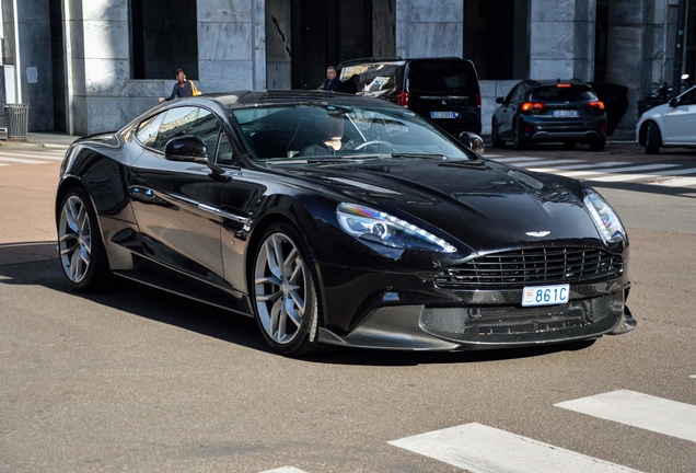 Aston Martin Vanquish S 2017