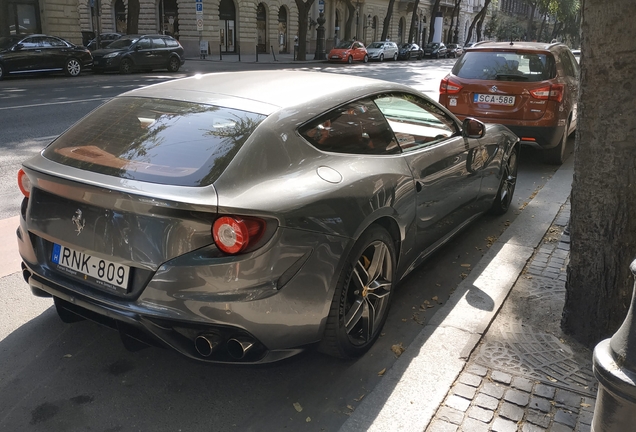 Ferrari FF