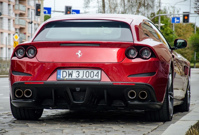 Ferrari GTC4Lusso