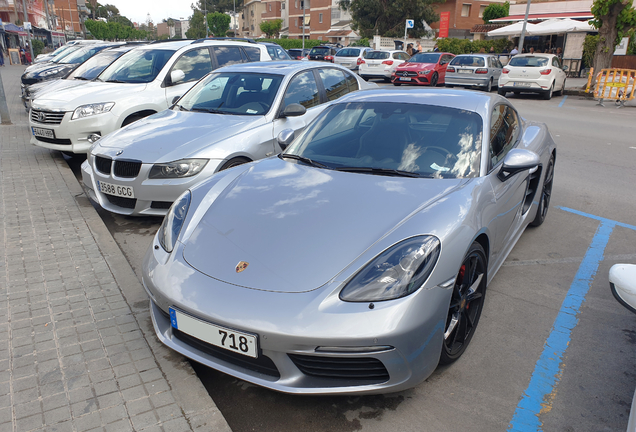 Porsche 718 Cayman S