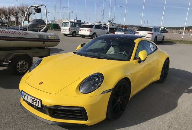 Porsche 992 Carrera 4S