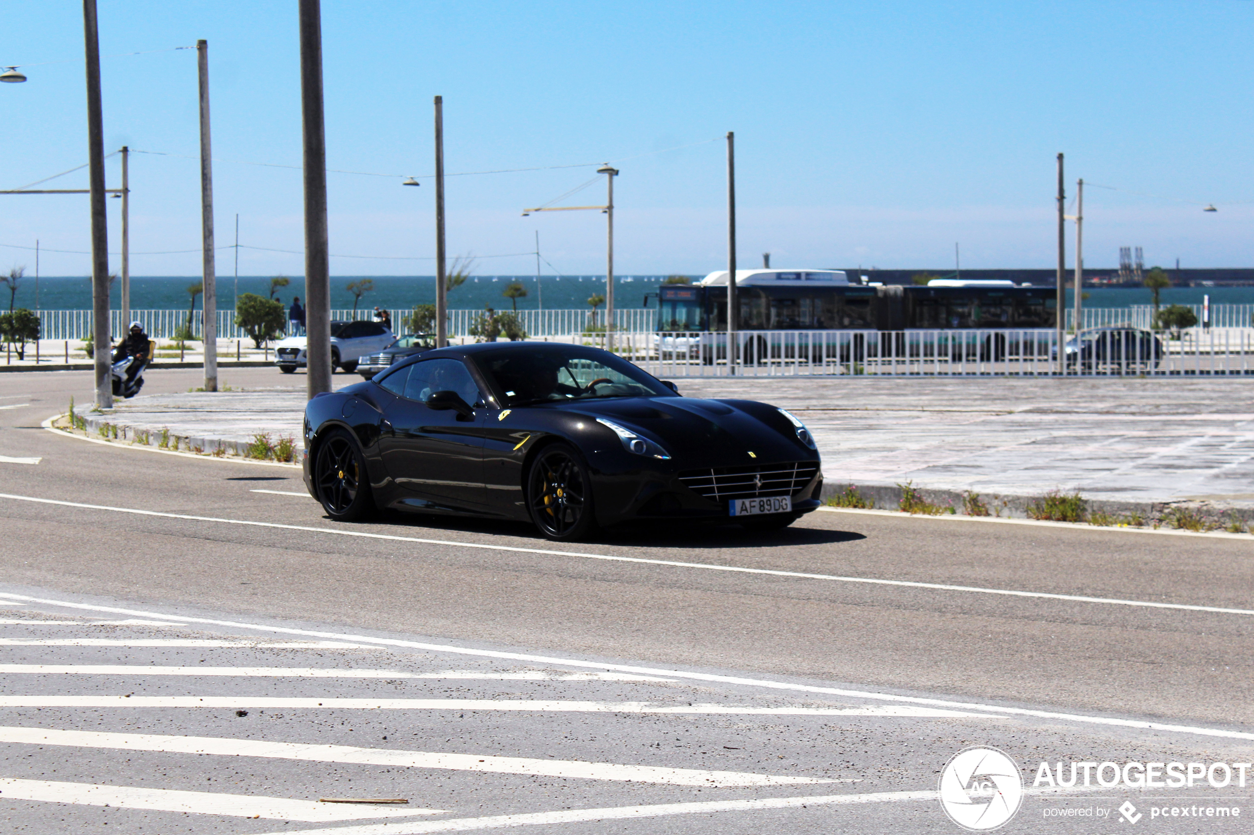 Ferrari California T