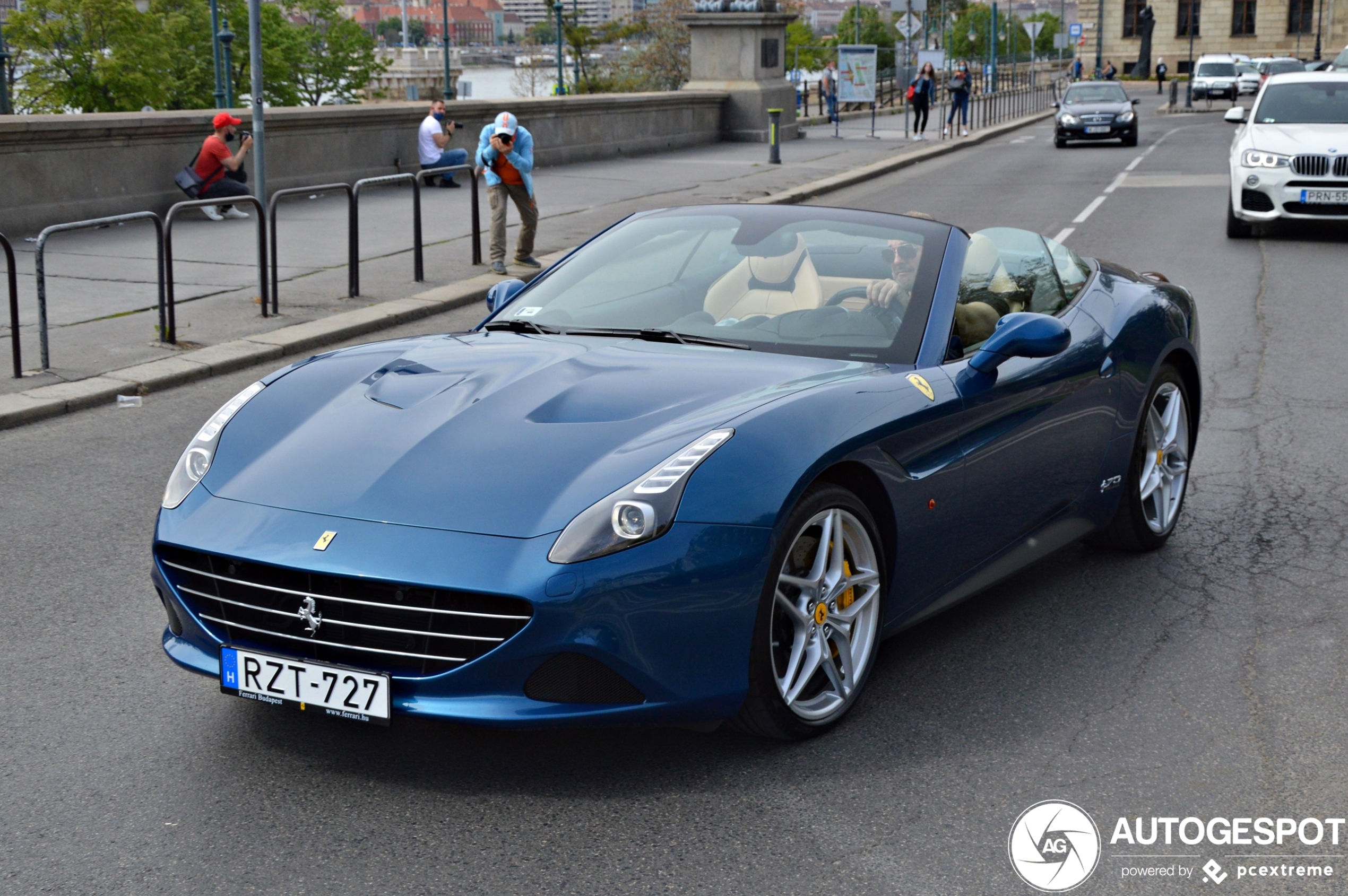 Ferrari California T