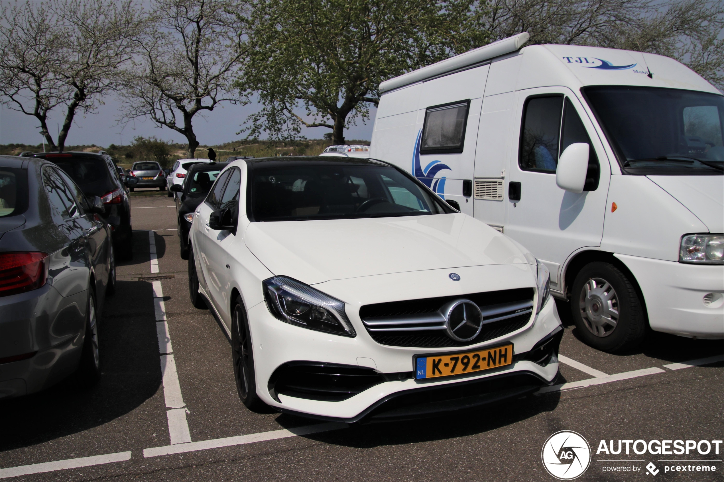 Mercedes-AMG A 45 W176 2015