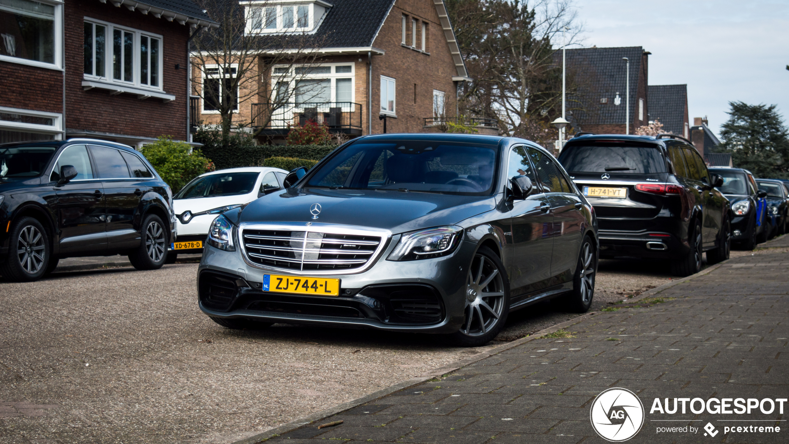 Mercedes-AMG S 63 V222 2017