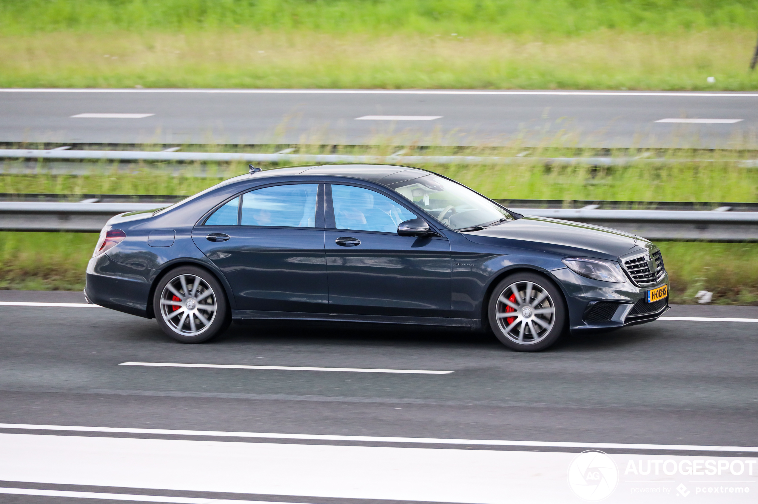 Mercedes-Benz S 63 AMG V222