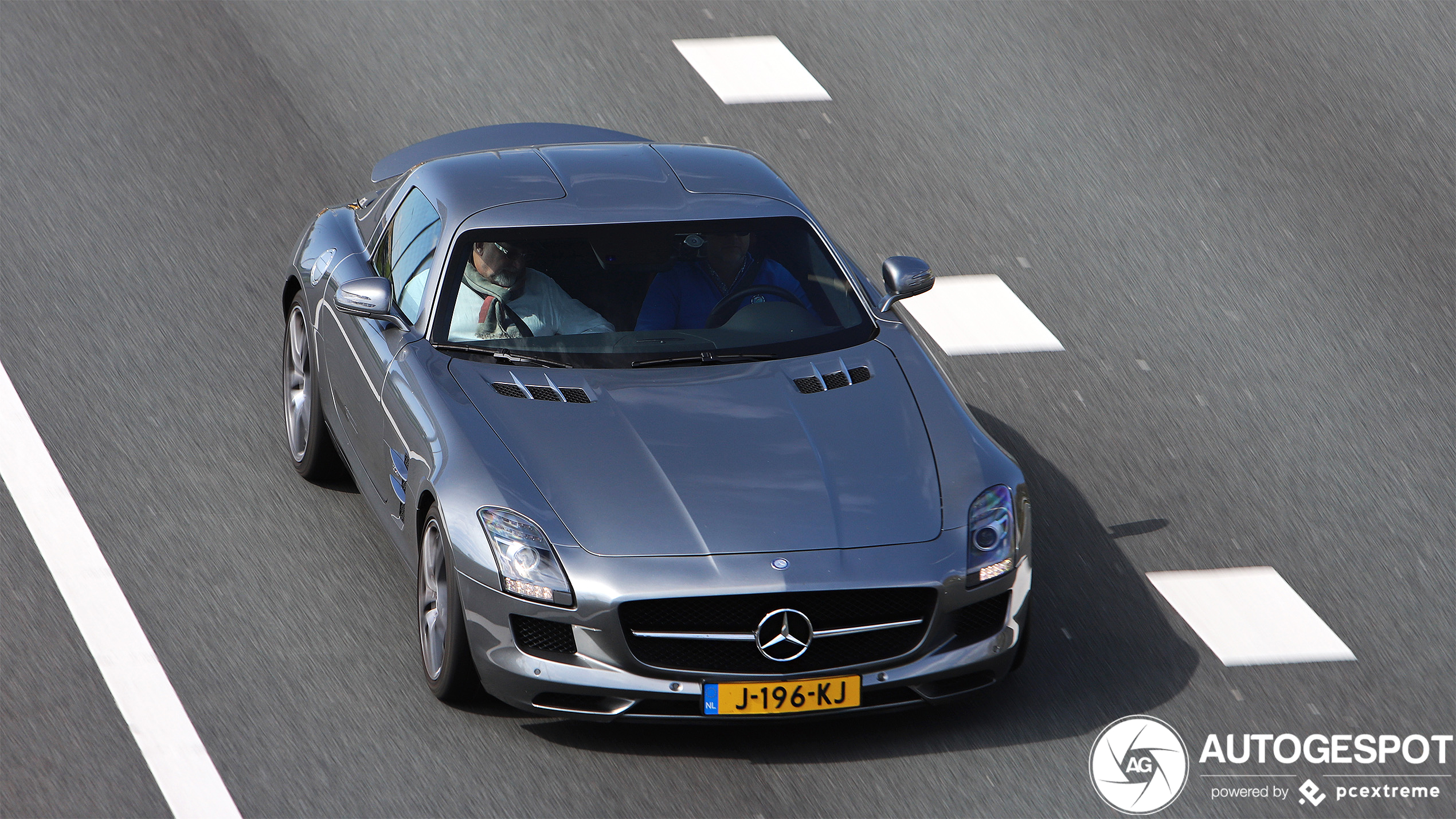 Mercedes-Benz SLS AMG