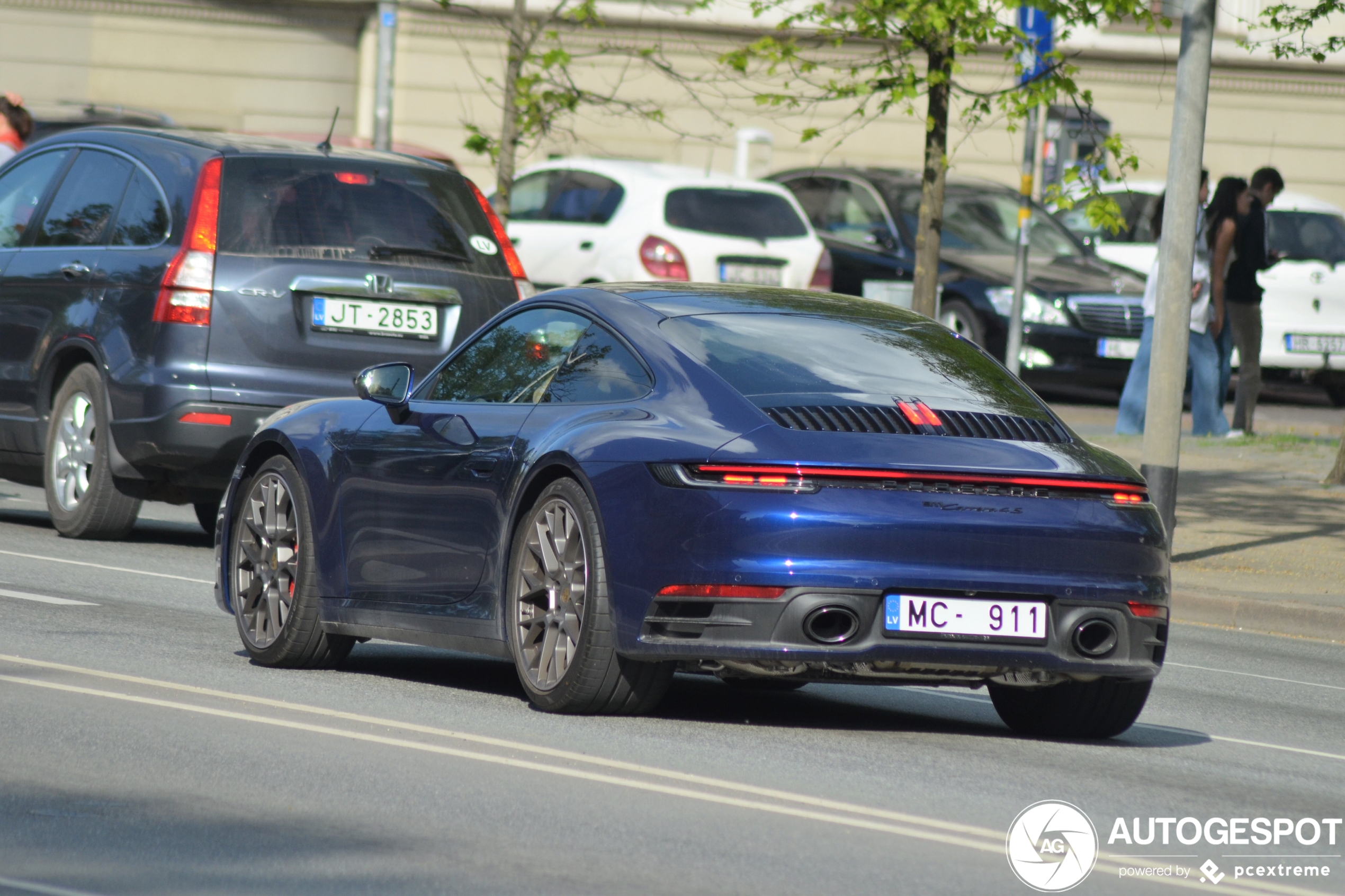 Porsche 992 Carrera 4S