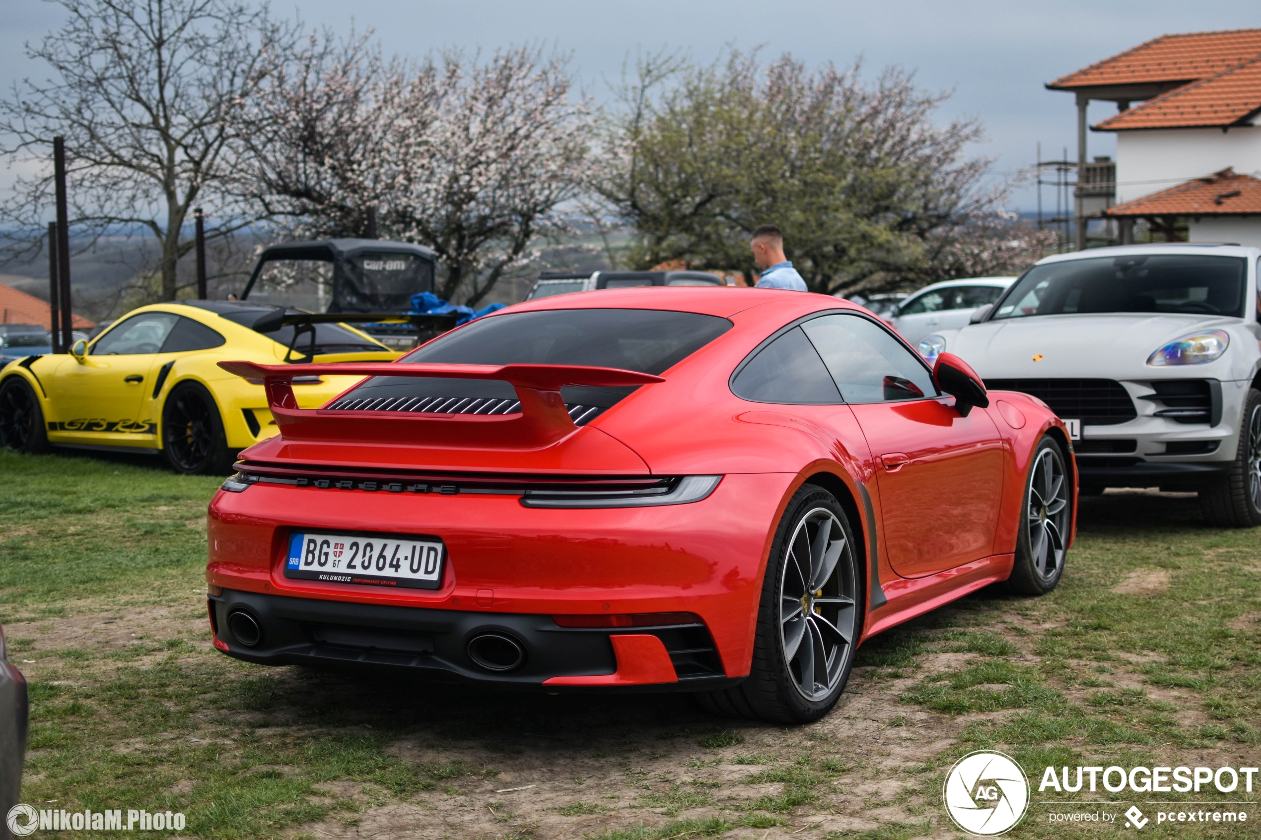 Porsche 992 Carrera 4S