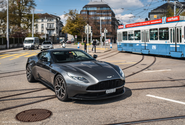 Aston Martin DB11