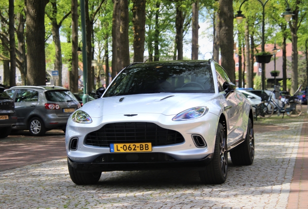 Aston Martin DBX