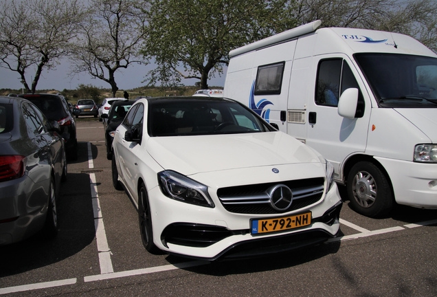 Mercedes-AMG A 45 W176 2015