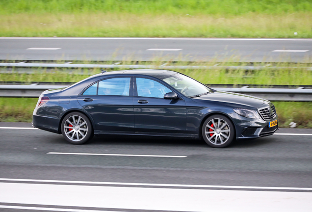 Mercedes-Benz S 63 AMG V222