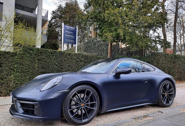 Porsche 992 Carrera 4S Belgian Legend Edition