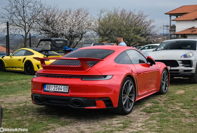 Porsche 992 Carrera 4S