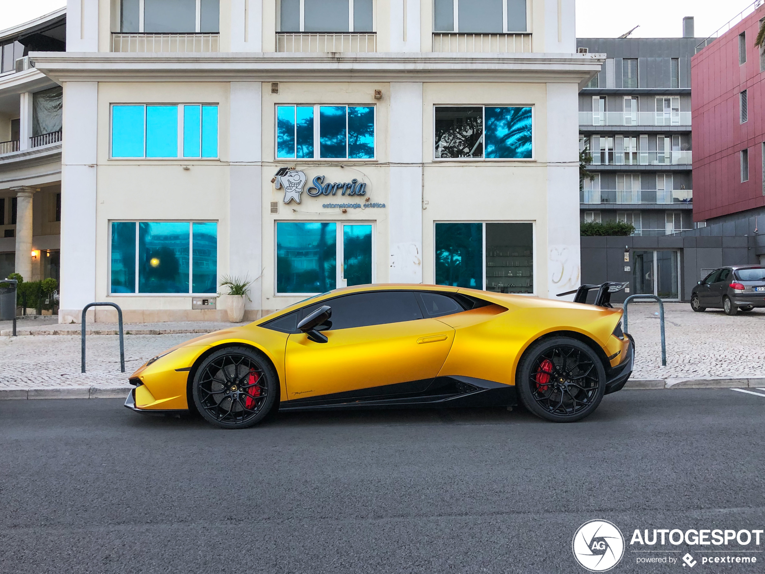 Lamborghini Huracán LP640-4 Performante