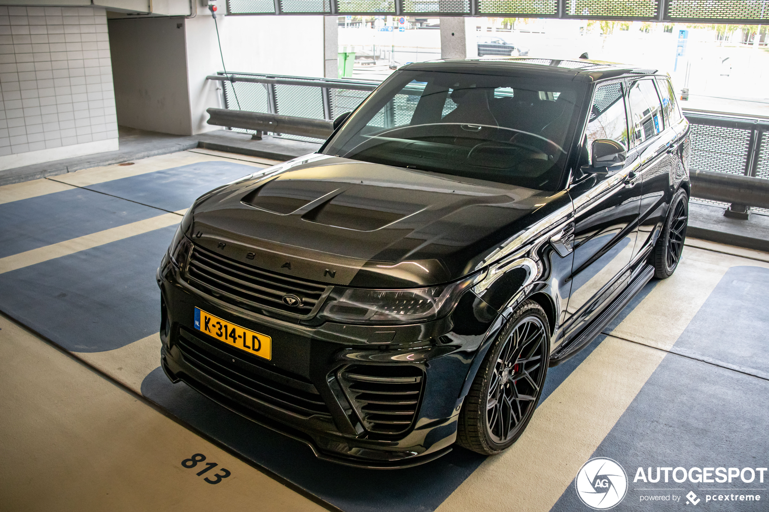 Lil Kleine rolt lekker in deze Urban Range Rover Sport SVR