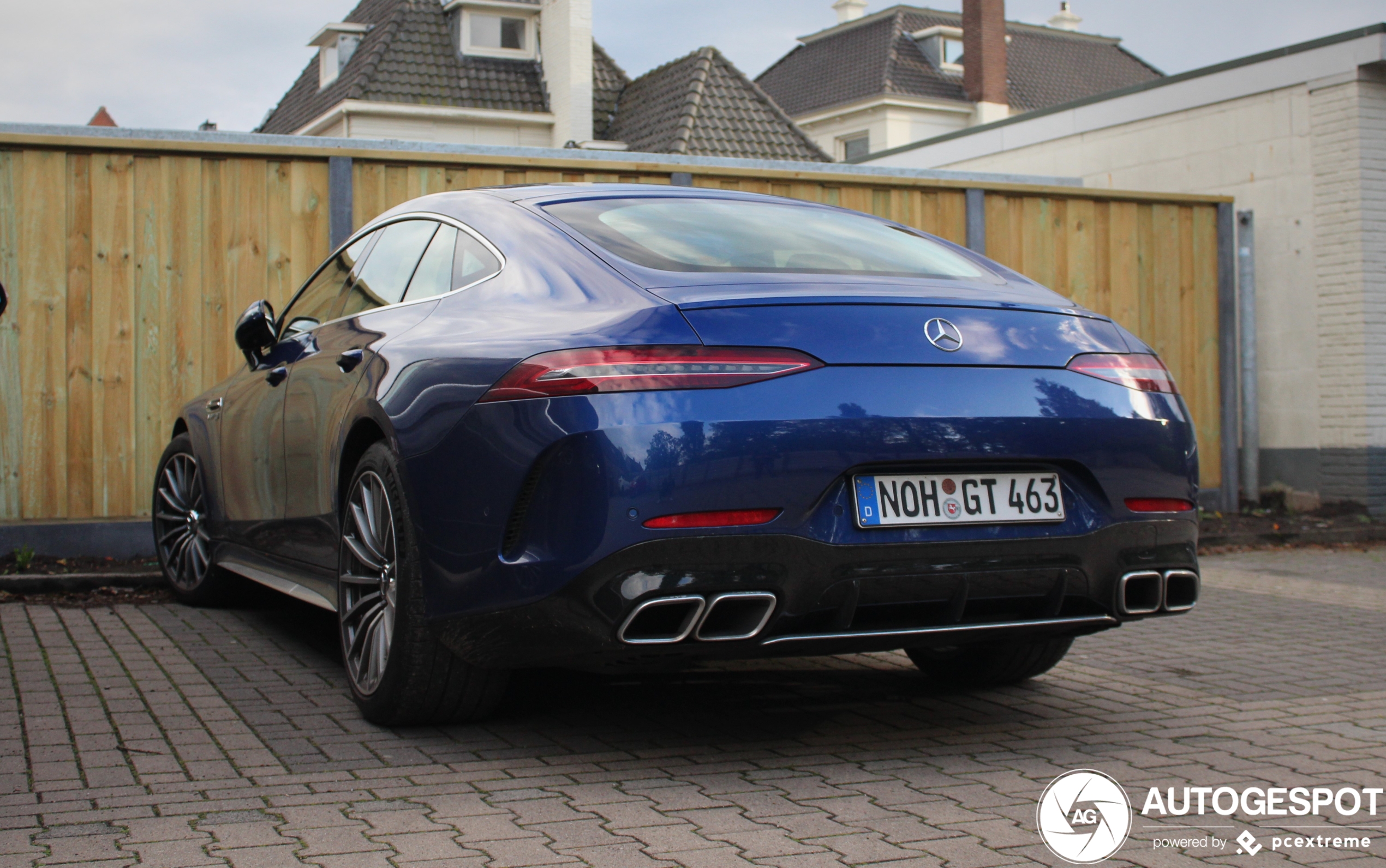 Mercedes-AMG GT 63 S X290