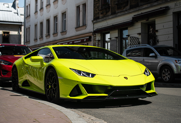 Lamborghini Huracán LP640-4 EVO