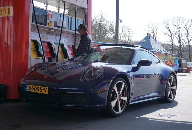 Porsche 992 Carrera 4S