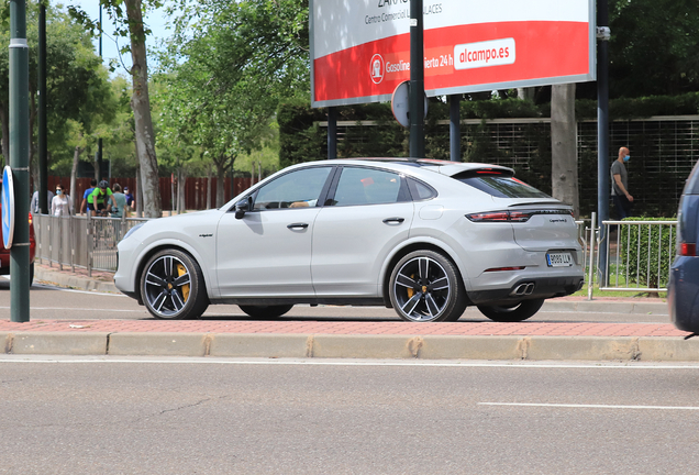 Porsche Cayenne Coupé Turbo S E-Hybrid