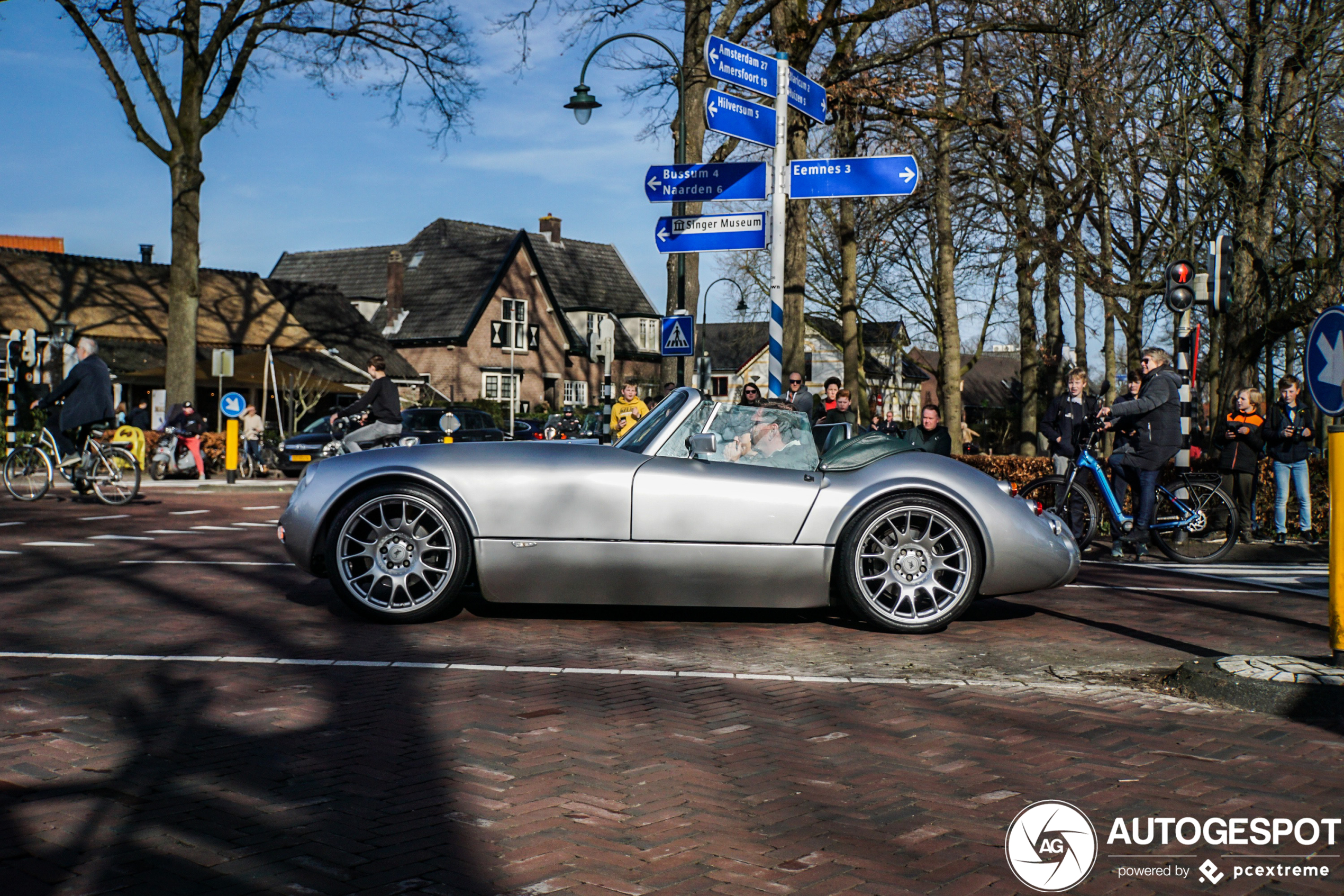 Wiesmann Roadster MF3