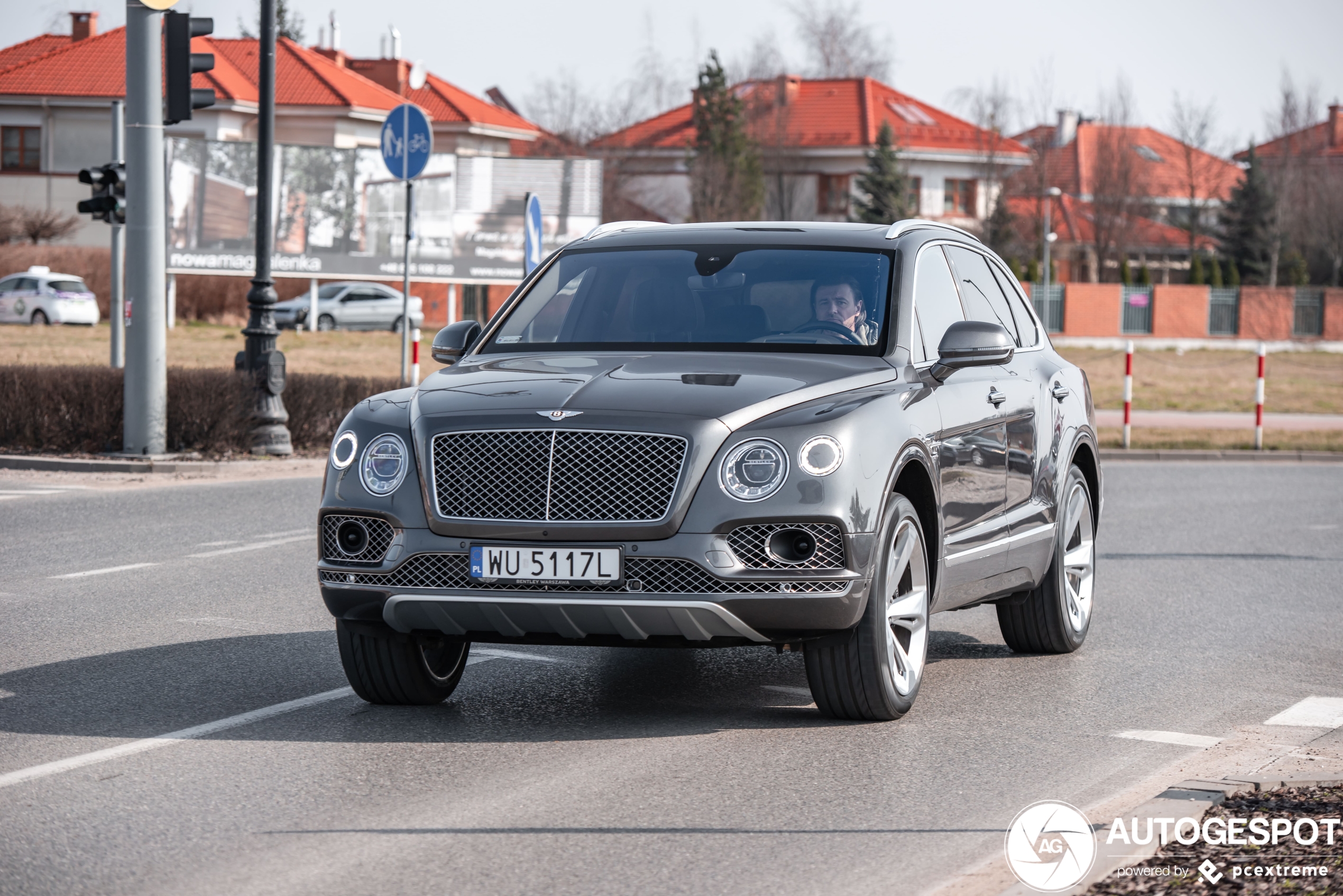 Bentley Bentayga V8