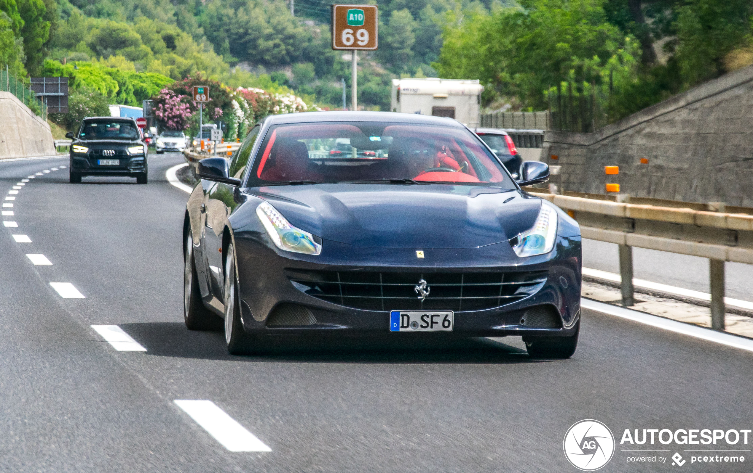 Ferrari FF