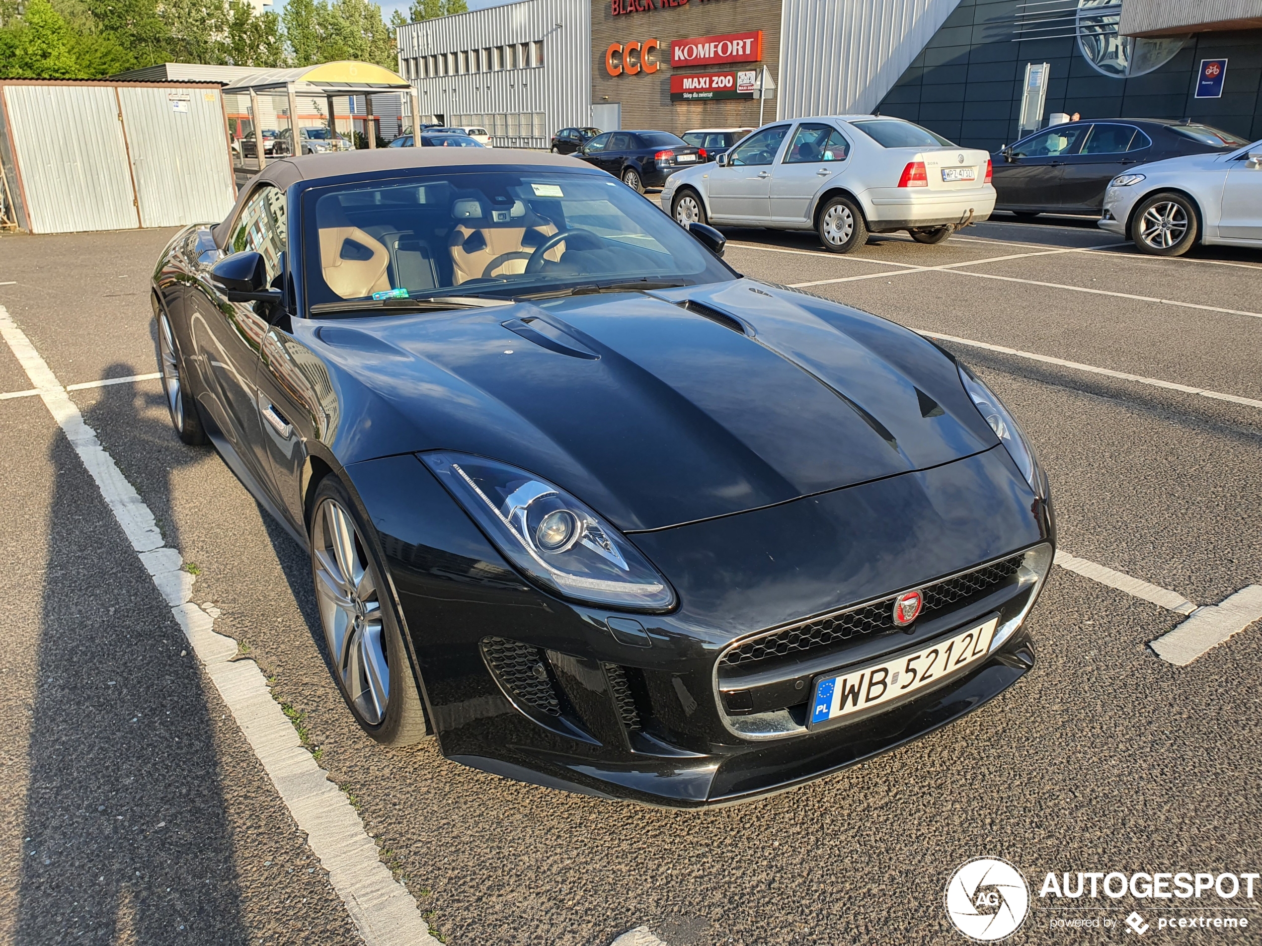 Jaguar F-TYPE R Convertible