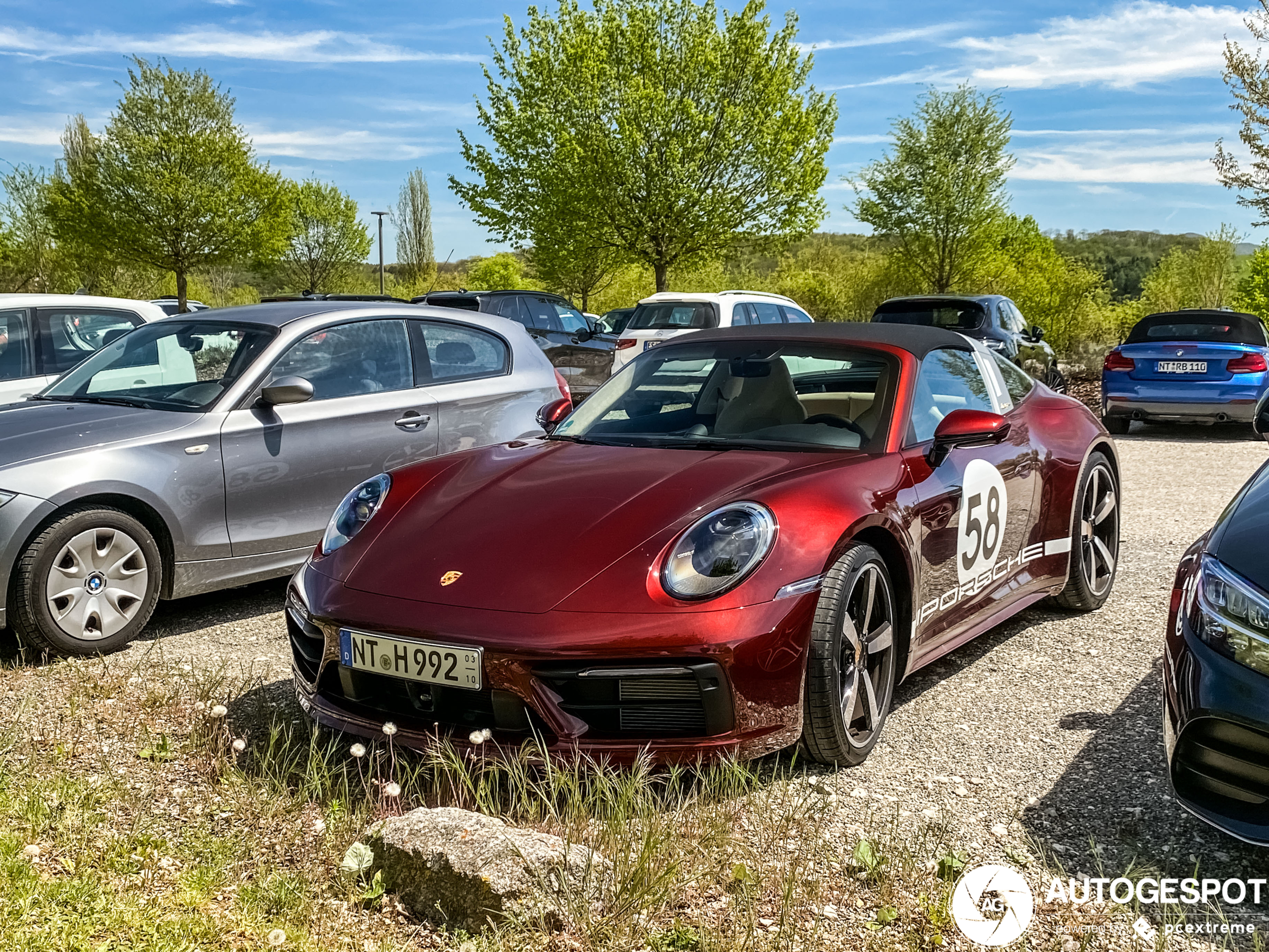 Porsche 992 Targa 4S Heritage Design Edition