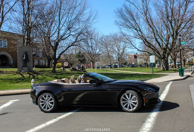 Aston Martin DB11 V8 Volante