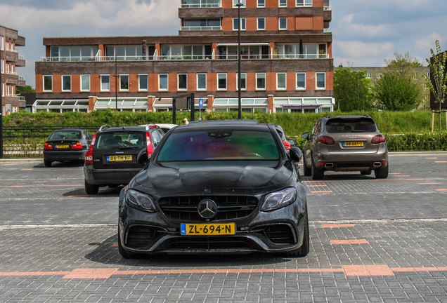 Mercedes-AMG E 63 S W213