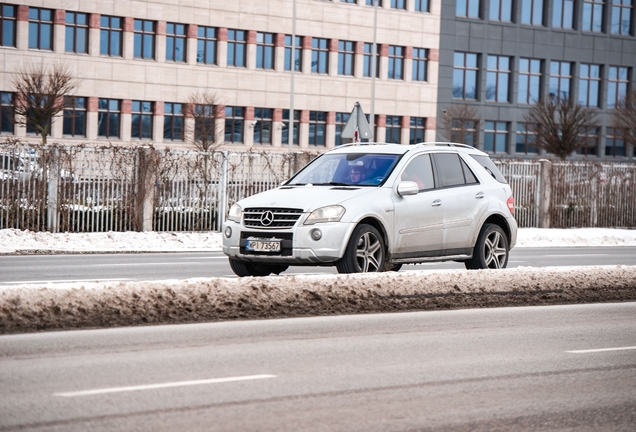 Mercedes-Benz ML 63 AMG W164 2009