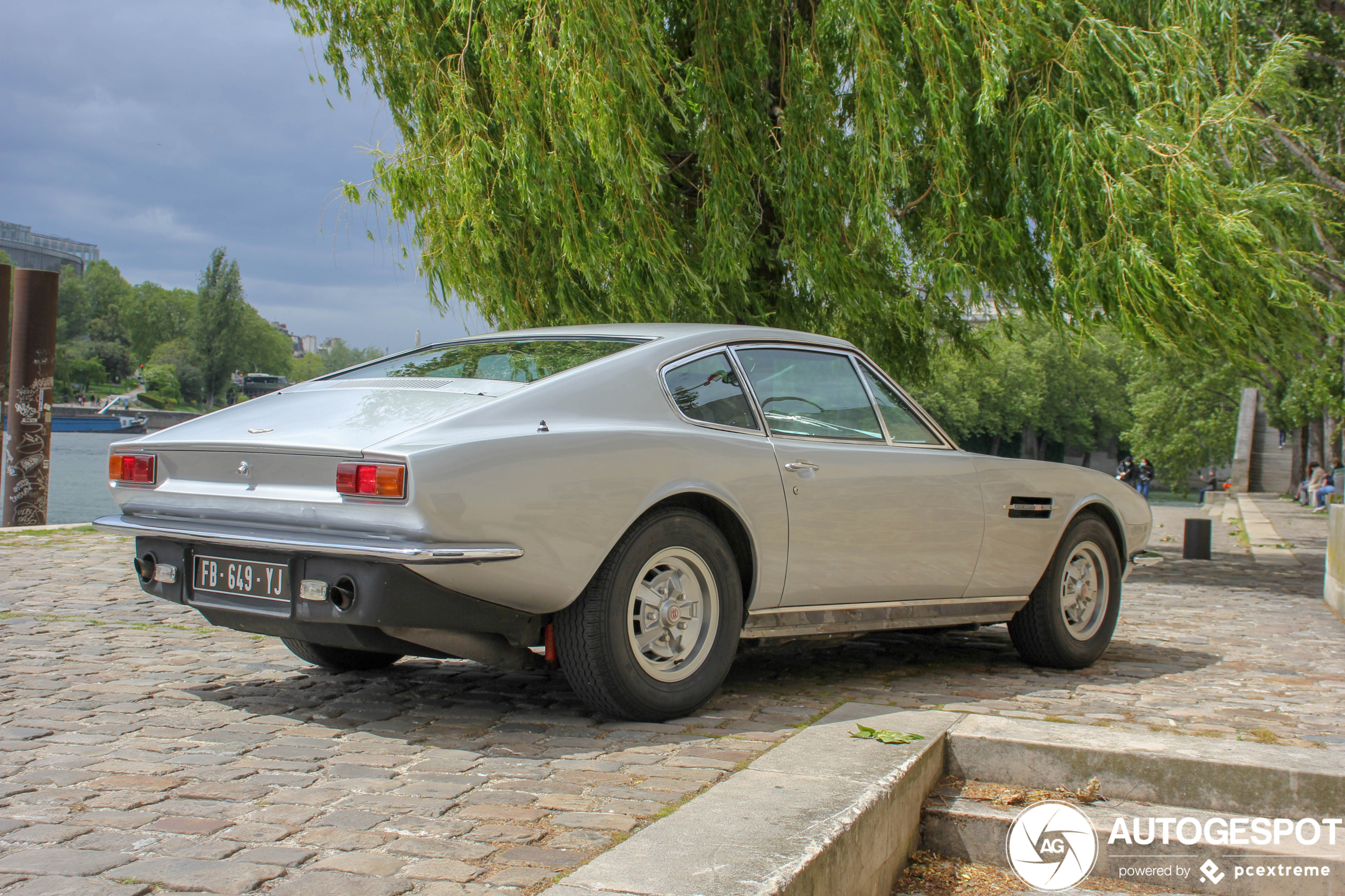 Aston Martin DBS V8 1969 - 1972