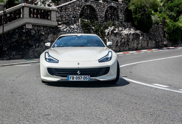 Ferrari GTC4Lusso