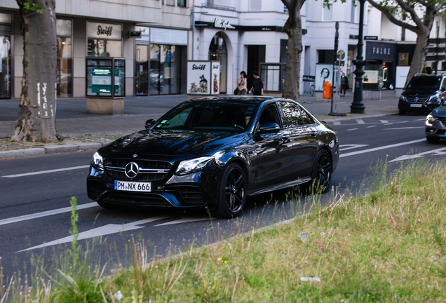 Mercedes-AMG E 63 S W213