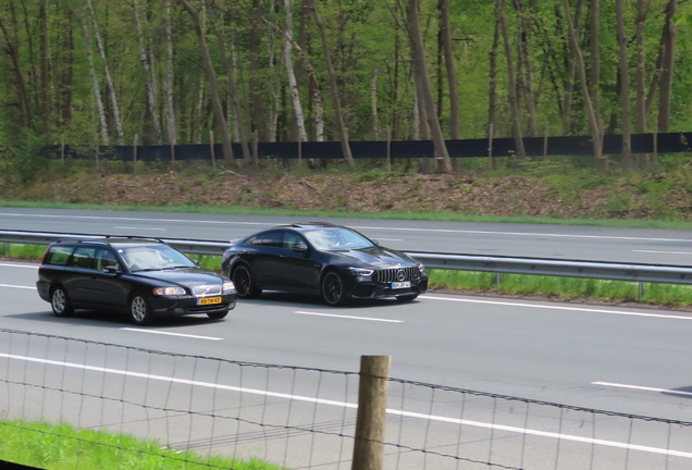 Mercedes-AMG GT 63 S X290