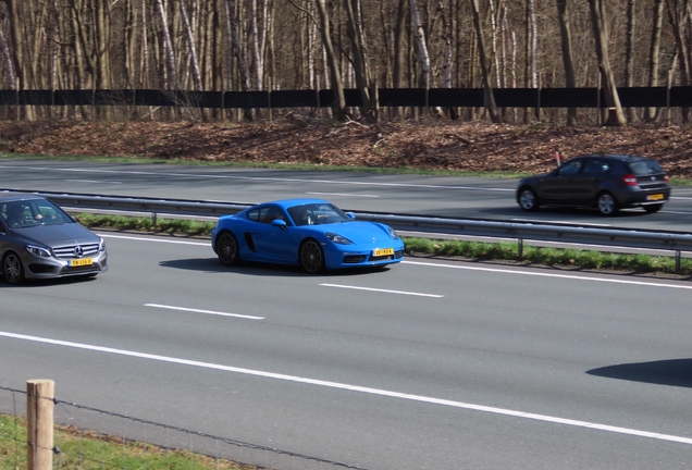 Porsche 718 Cayman S