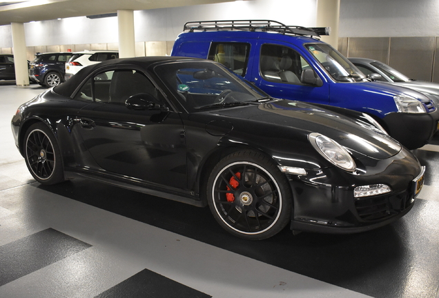 Porsche 997 Carrera 4 GTS Cabriolet